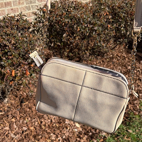 Tory Burch Mcgraw Camera bag(brie) EUC - Picture 10 of 15